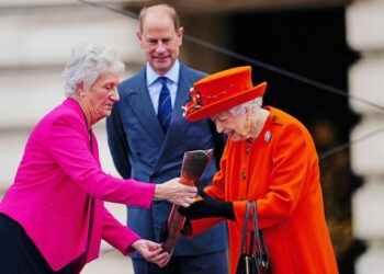 THE QUEEN’S BATON RELAY CONTINUES TO TOUR ACROSS THE GLOBE