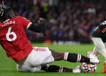 PAUL POGBA COULD NOT ESCAPE ANTHONY AND VAR THIS TIME AROUND