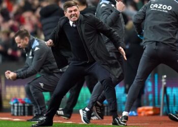 LIVERPOOL FC LEGEND STEVEN GERARD WINS HIS FIRST EPL GAME AS A MANAGER OF ASTON VILLA