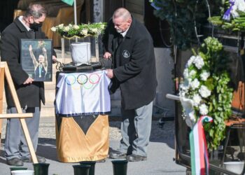 HUNDREDS OF FANS BID FINAL FAREWELL TO FORMERS GYMNAST SZILVESZTER CSOLLANY