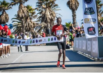 Mokoka breaks world 50km record with 2:40:13 in Gqeberha
