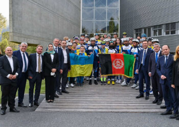 STRENGTHENED SUPPORT FOR OLYMPIC COMMUNITY AGREED AS IOC PRESIDENT AND UKRAINIAN SPORTS MINISTER VISIT UKRAINIAN ATHLETES