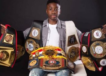 Ghanaian USA born boxing star Awinongya Jr awarded scholarship to study at University of St. Francis