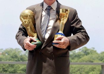 Brazil football legend Mario Zagallo dies aged 92